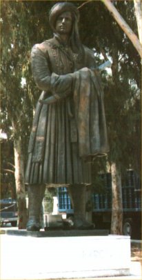 Estatua en Messalonghi
